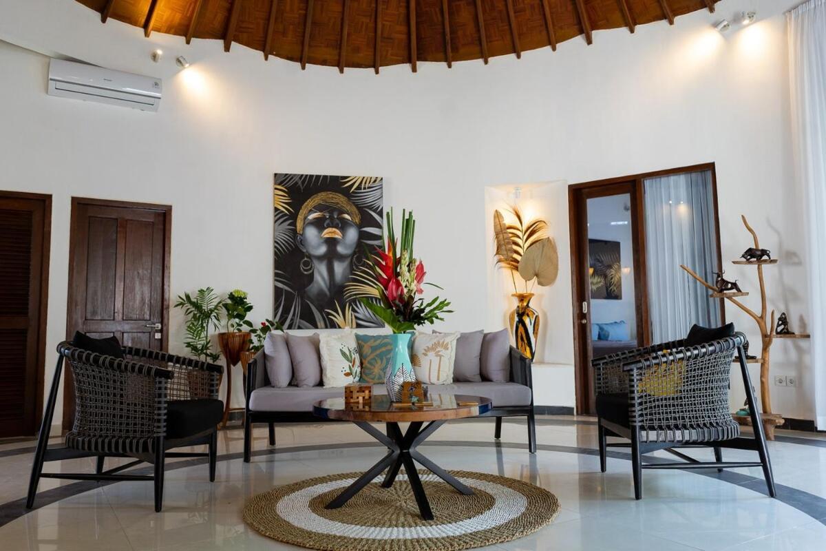 Villa Peaceful 2br With Pool & Garden Seminyak